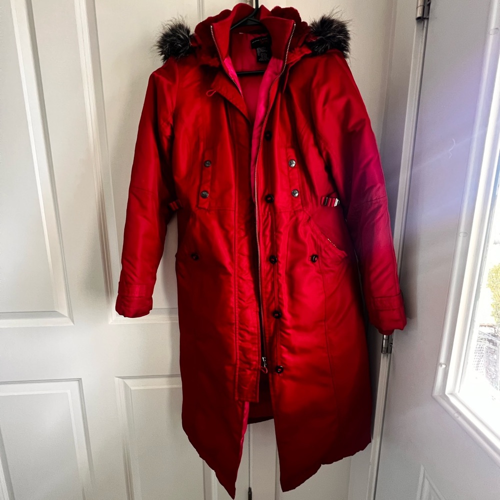 Beautiful long winter down coat! Very warm and stylish! In great condition